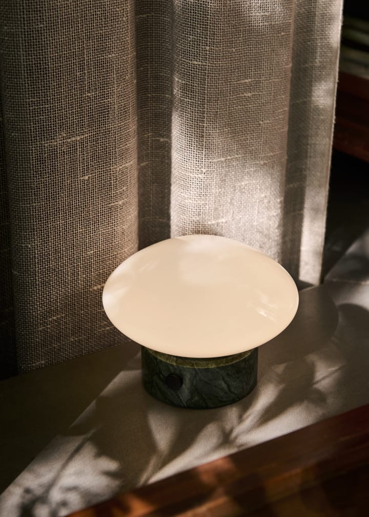 Mist AP21 ポータブルランプ 12 cm, Verde Guatemala-opal glass &Tradition | アンドトラディション