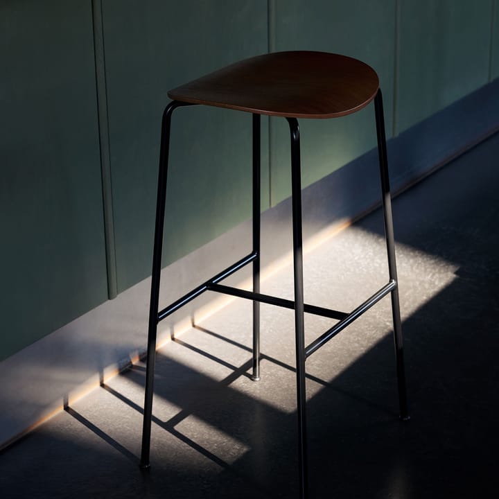 Pavilion AV37 カウンタースツール 68 cm, Black-lacquered oak &Tradition | アンドトラディシ�ョン