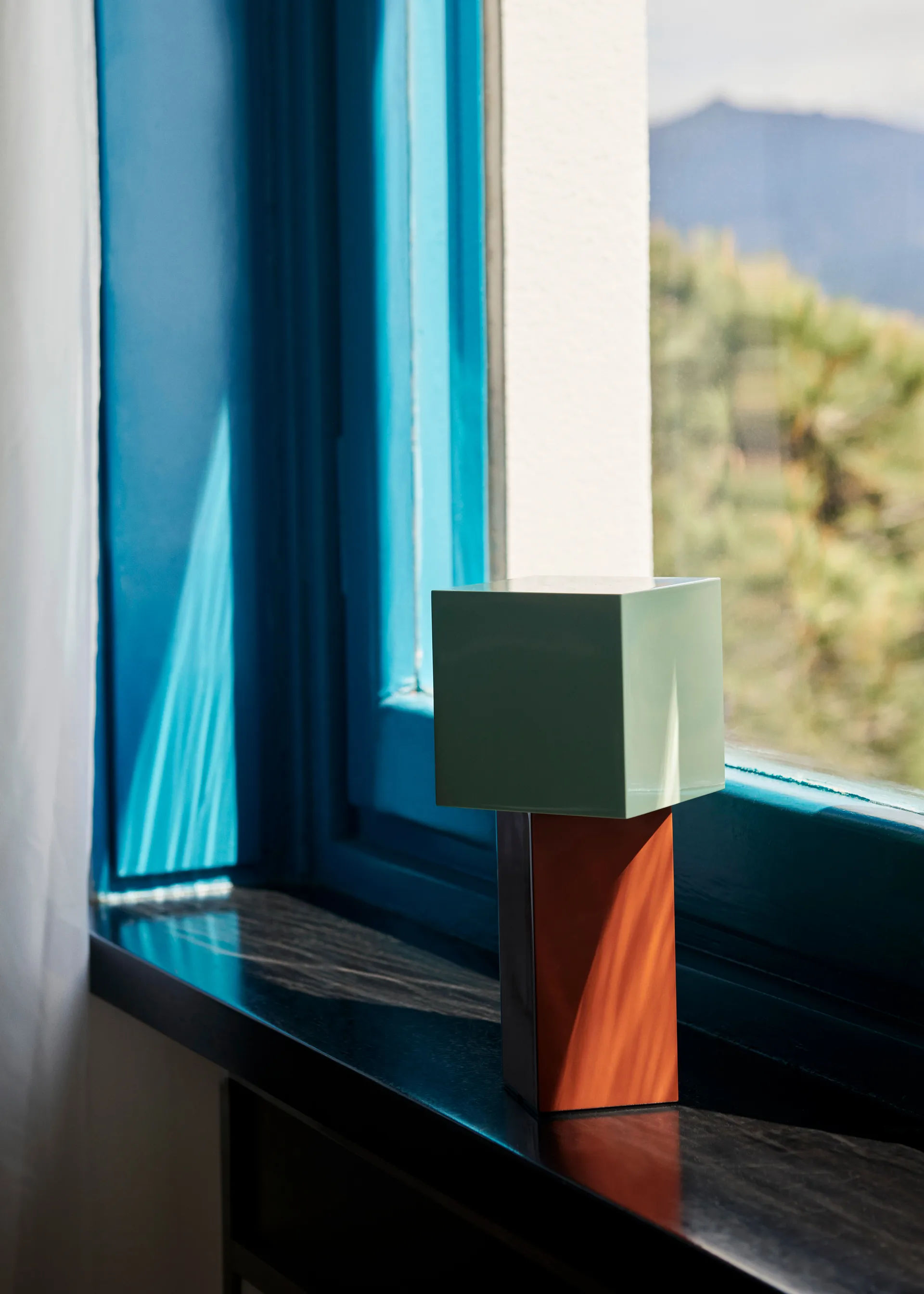 Pivot ATD7 ポータブルランプ, Rusty mint &Tradition | アンドトラディション