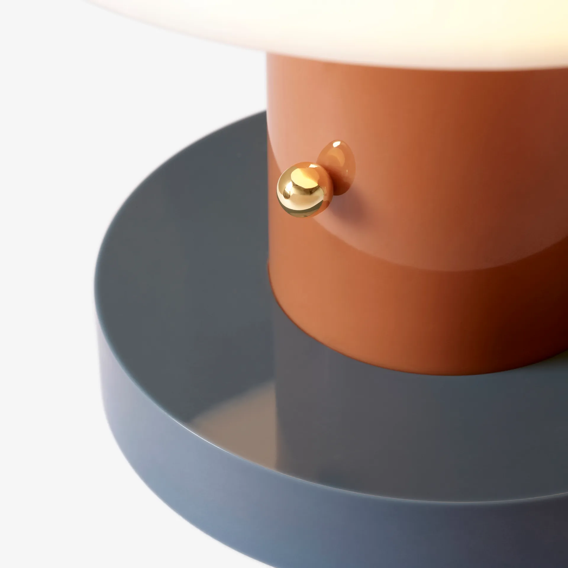 Setago / セタゴ JH27 テーブルランプ, rust-thunder &Tradition | アンドトラディション