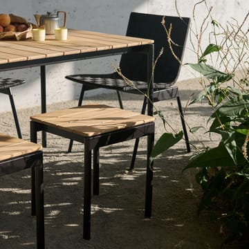 Ville Outdoor AV47 スツール - Warm black - &Tradition | アンドトラディション