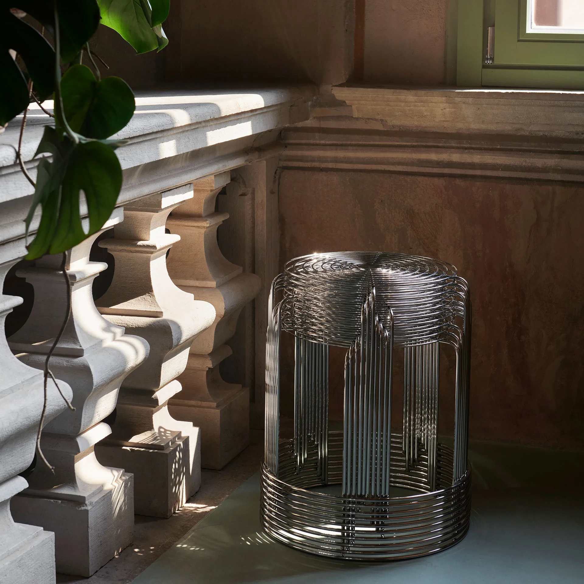 Wire VP11 ラウンド スツール, Stainless steel, Ø44x42 cm &Tradition | アンドトラディション