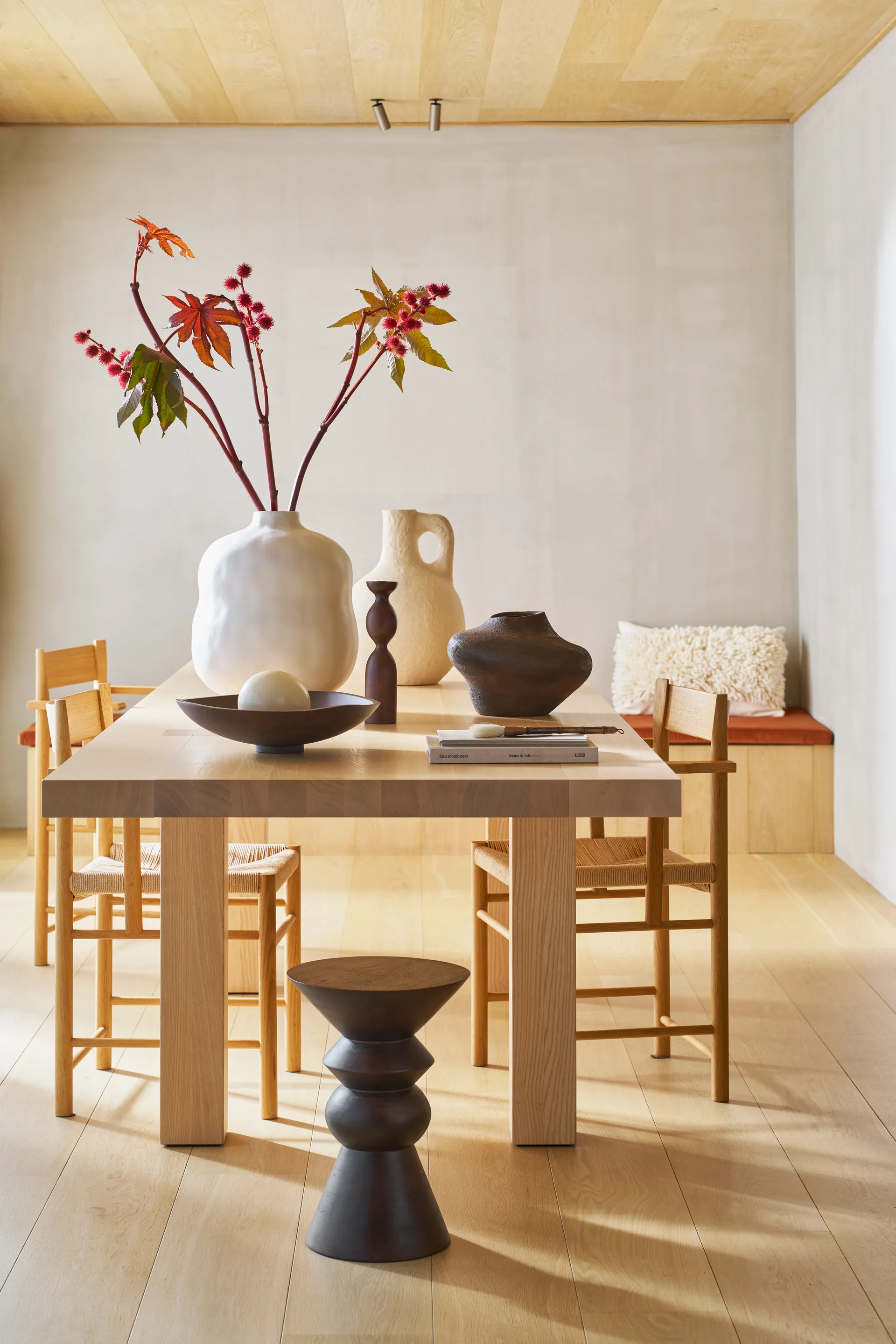 Gigi 花瓶 Ø32 cm, White URBAN NATURE CULTURE | アーバン ネイチャー カルチャー