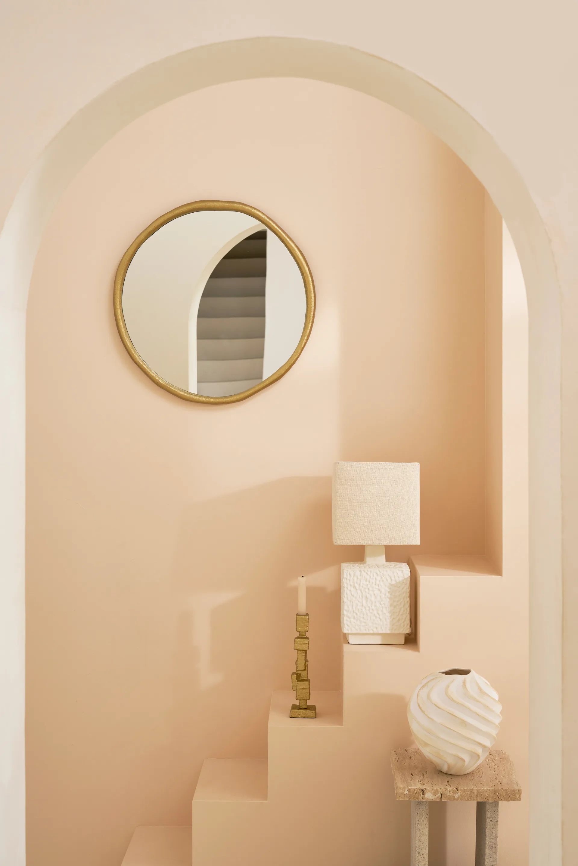 Ribbed 花瓶 Ø22 cm, Brown URBAN NATURE CULTURE | アーバン ネイチャー カルチャー