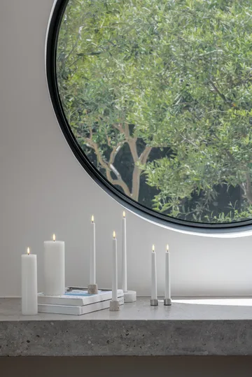 Uyuni LED テーパーキャンドル White 2パック - Ø2.3x25.2 cm - Uyuni Lighting