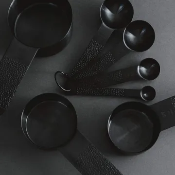 Frost 計量スプーンセット - Black, 7 pieces - Vargen & Thor