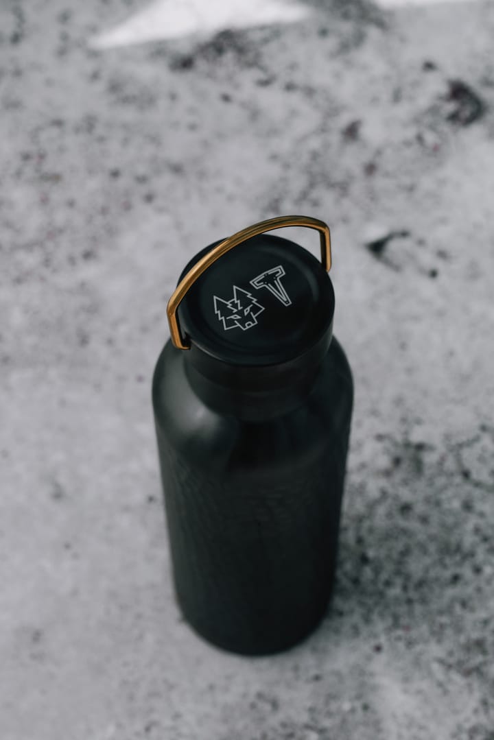 SNÖRÖK サーモス 750 ml - Matte black - Vargen & Thor