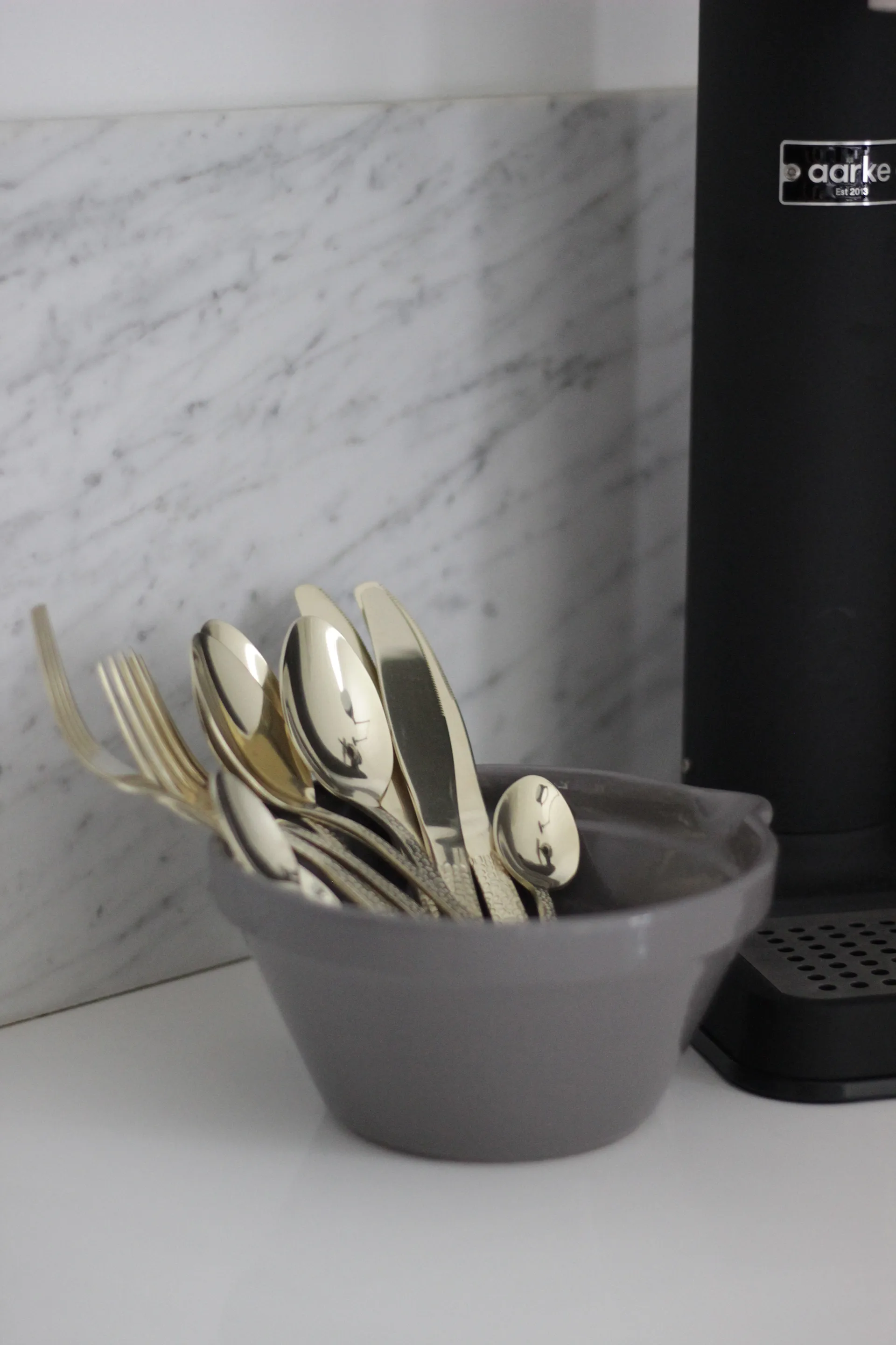 Vargen & Thor カトラリー 16本, Aura. cava Vargen & Thor