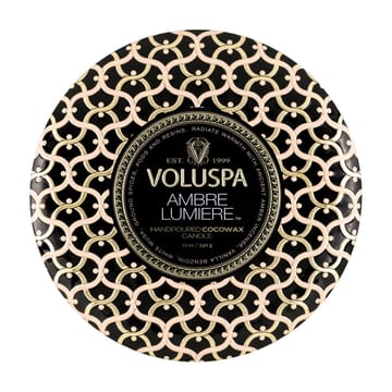 Maison Noir 3-wick Tin アロマキャンドル 40時間 - Ambre Lumiere - Voluspa | ボルスパ