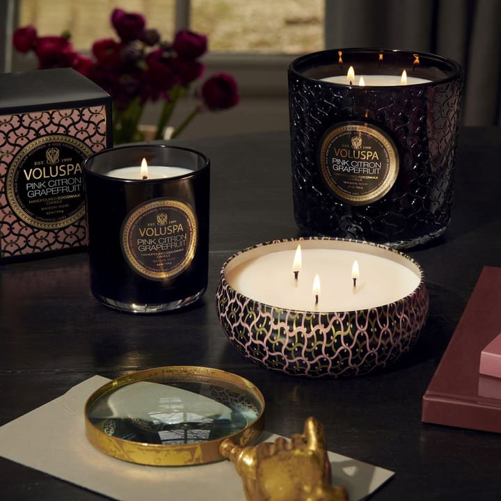 Maison Noir 3-wick Tin アロマキャンドル 40時間, Pink Citron Grapefruit Voluspa | ボルスパ