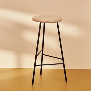 Pebble バースツール - Smoked oak, h.65, black legs - Warm Nordic