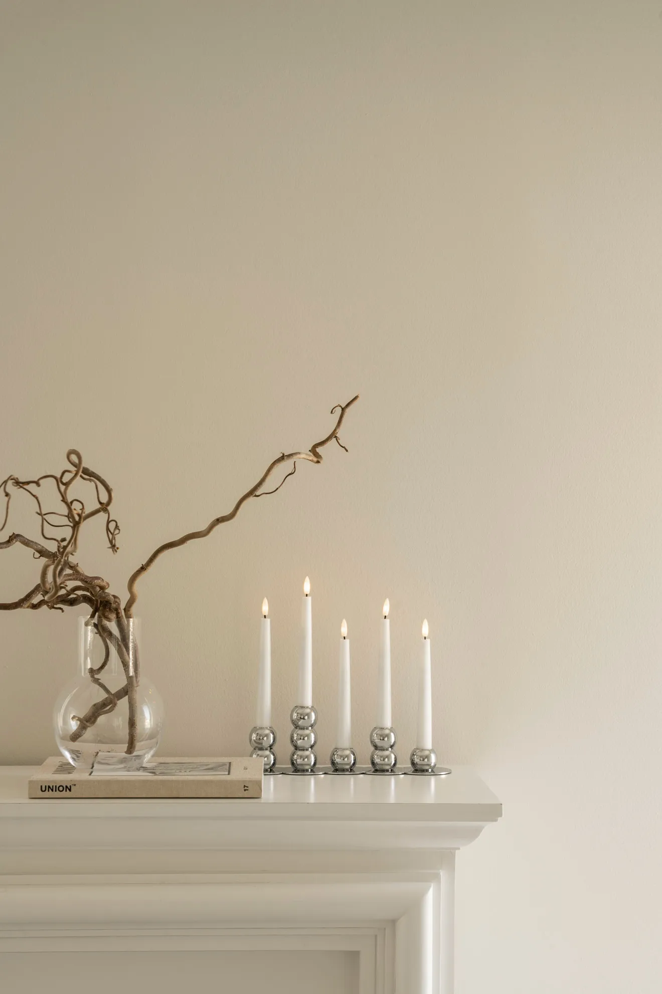 Lykke combinable キャンドルスティック incl. 5ピース入り LEDライト, Chrome Watt & Veke | ワット & ヴェケ