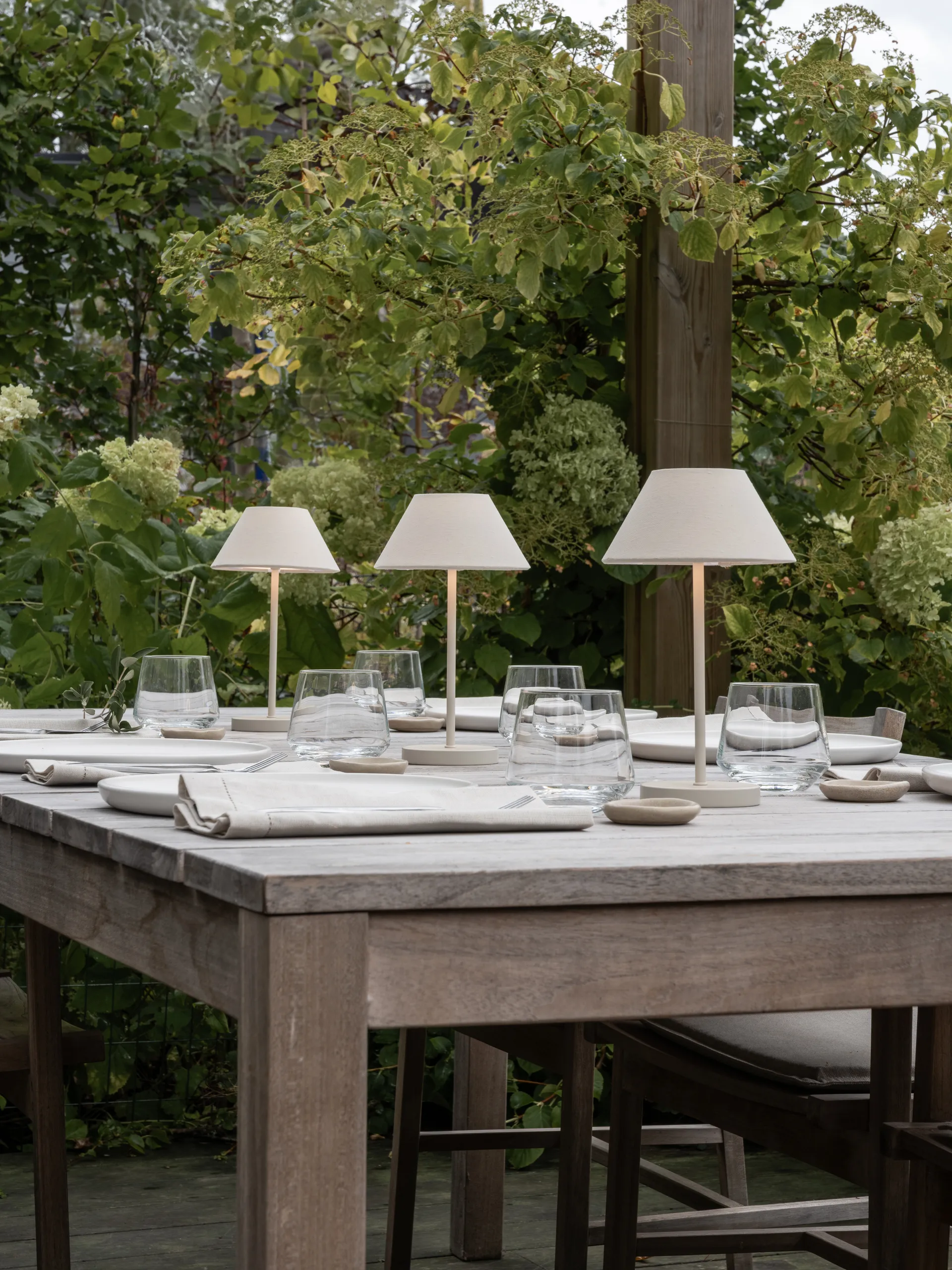 Teya ポータブルテーブルランプ, Off-white, Ø15×26 cm Watt & Veke | ワット & ヴェケ