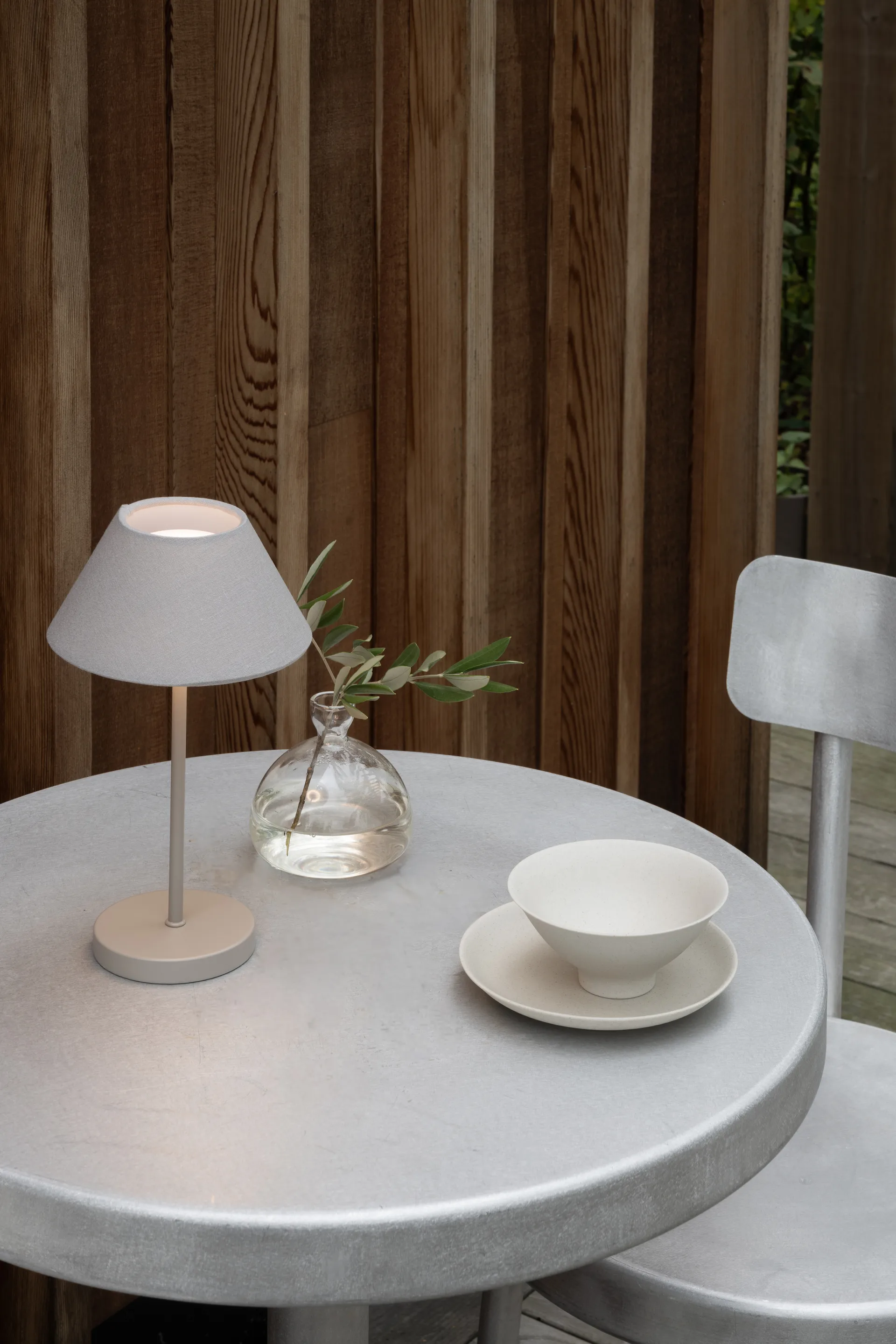 Teya ポータブルテーブルランプ, Warm grey, Ø15x26 cm Watt & Veke | ワット & ヴェケ