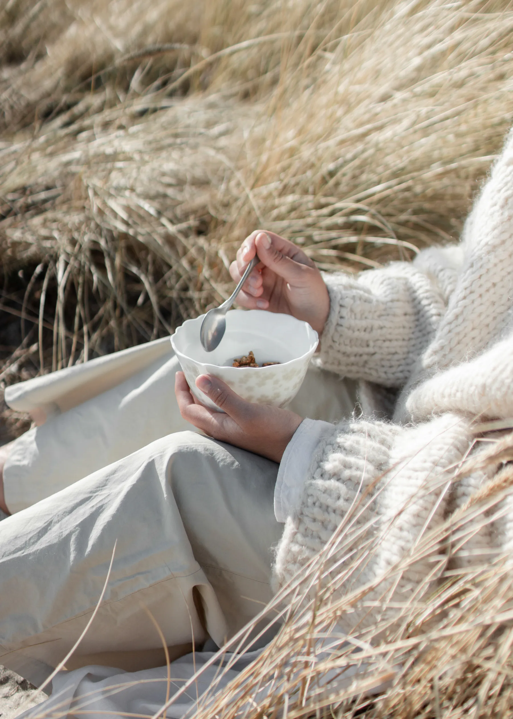 Slåpeblom ボウル Ø14 cm, grey Wik & Walsøe | ウィック & ワルソー