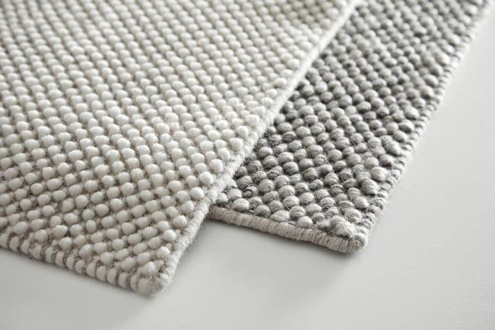 Woud | ウッド からのTact ラグ dark grey - NordicNest.jp Woud | ウッド からのTact ラグ dark grey - NordicNest.jp