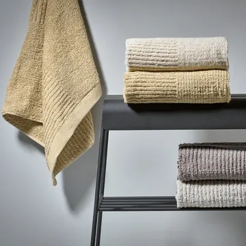 Classic バスタオル 70x140 cm - wheat - Zone Denmark | ゾーン デンマーク