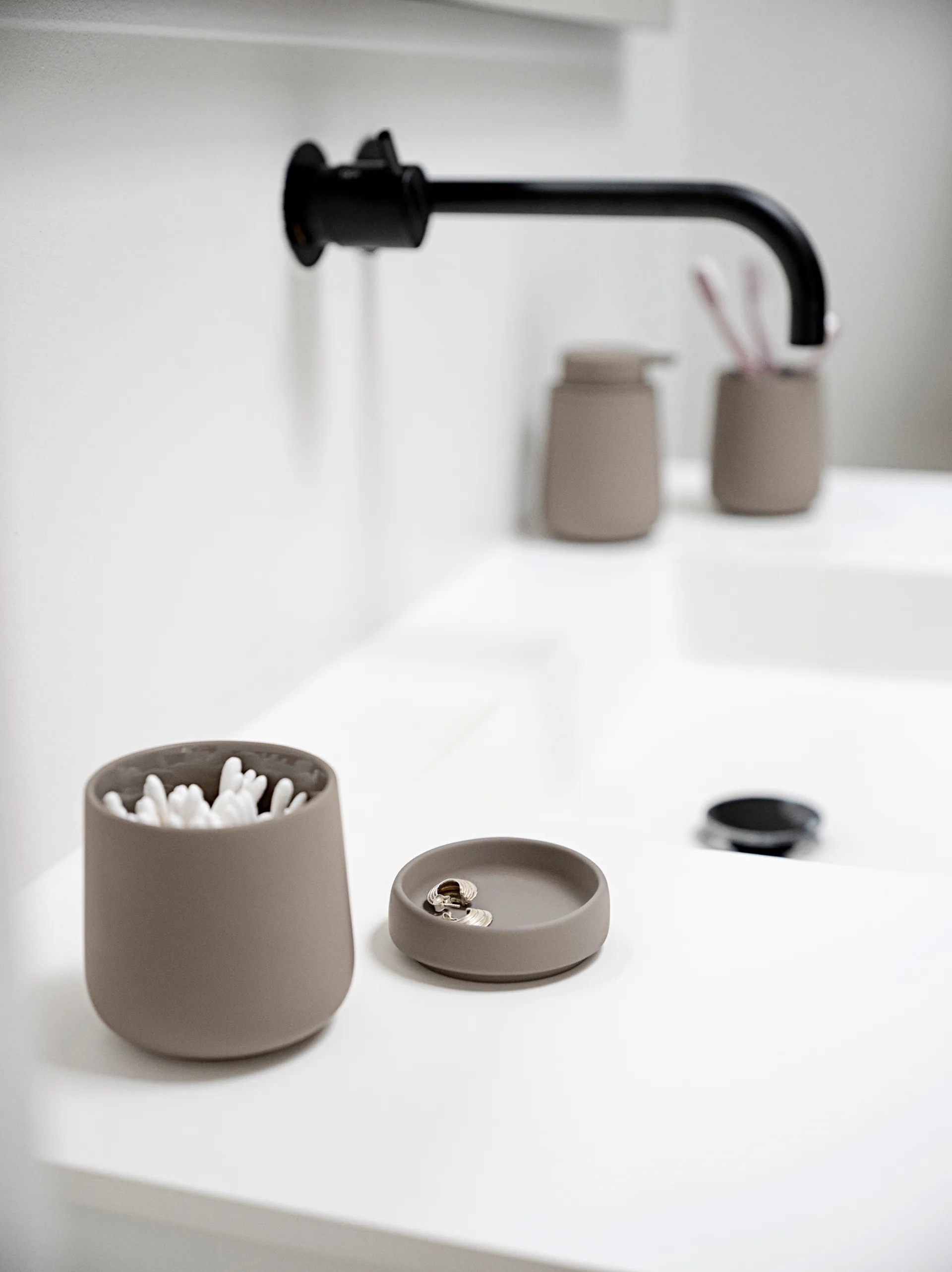 Nova One 蓋付きジャー 290 ml, Taupe Zone Denmark | ゾーン デンマーク