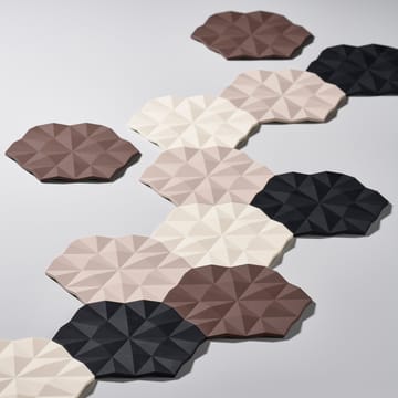 Ori Facet 鍋敷き 14x16 cm - desert - Zone Denmark | ゾーン デンマーク