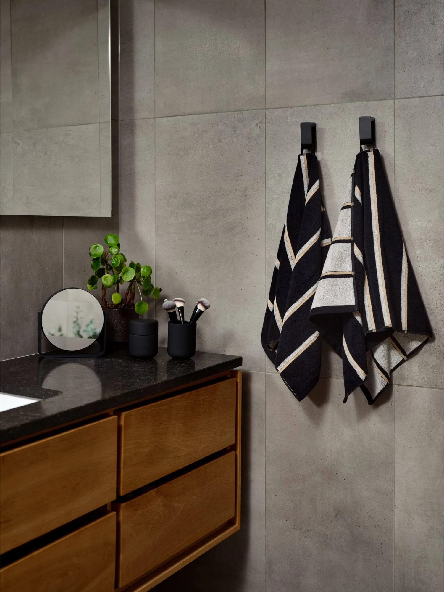 Sauna タオル, Black-soft grey-camel, 50x100 cm Zone Denmark | ゾーン デンマーク