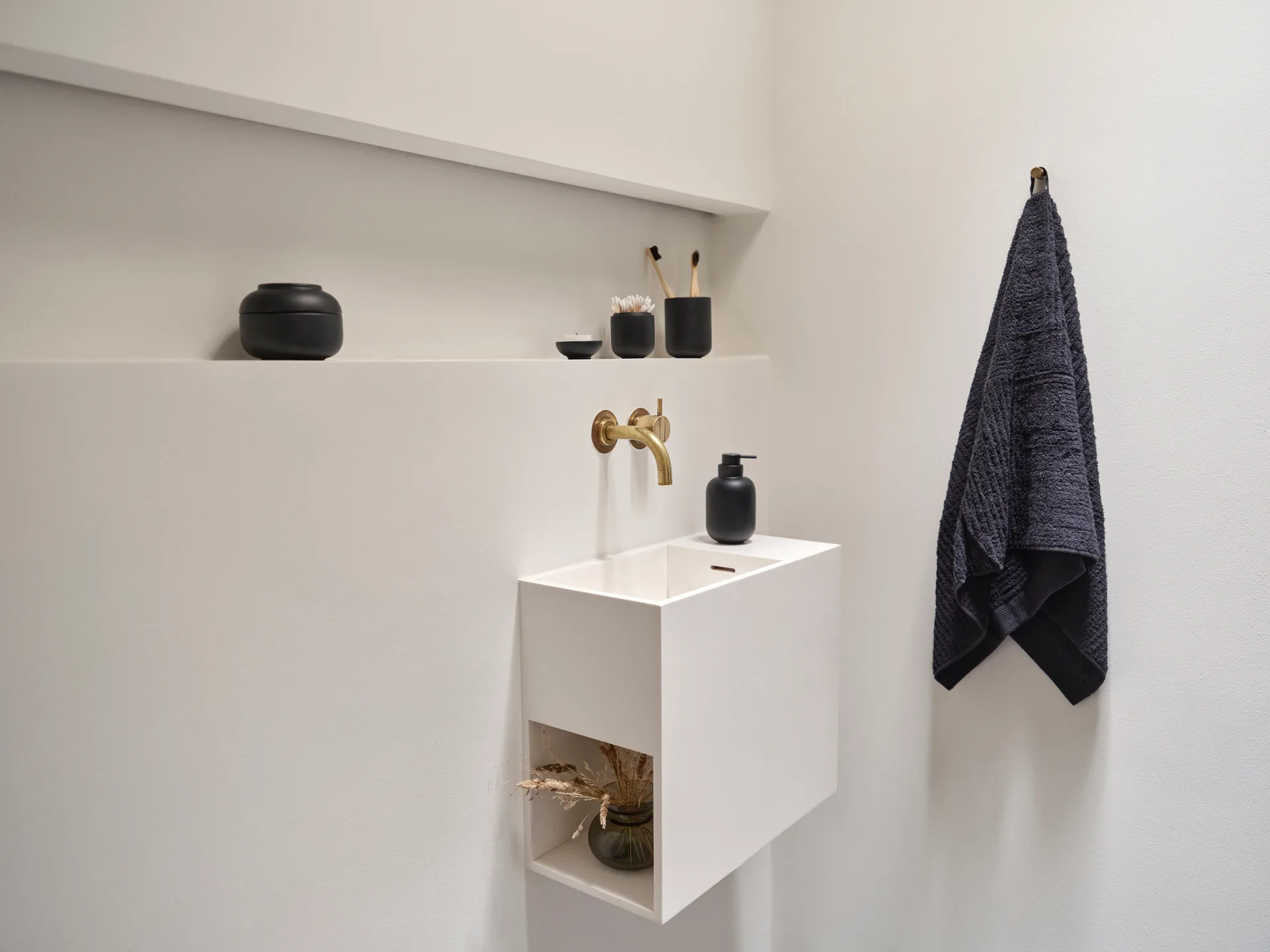 Sensu 蓋付きジャー Ø6.5x9 cm, Black Zone Denmark | ゾーン デンマーク