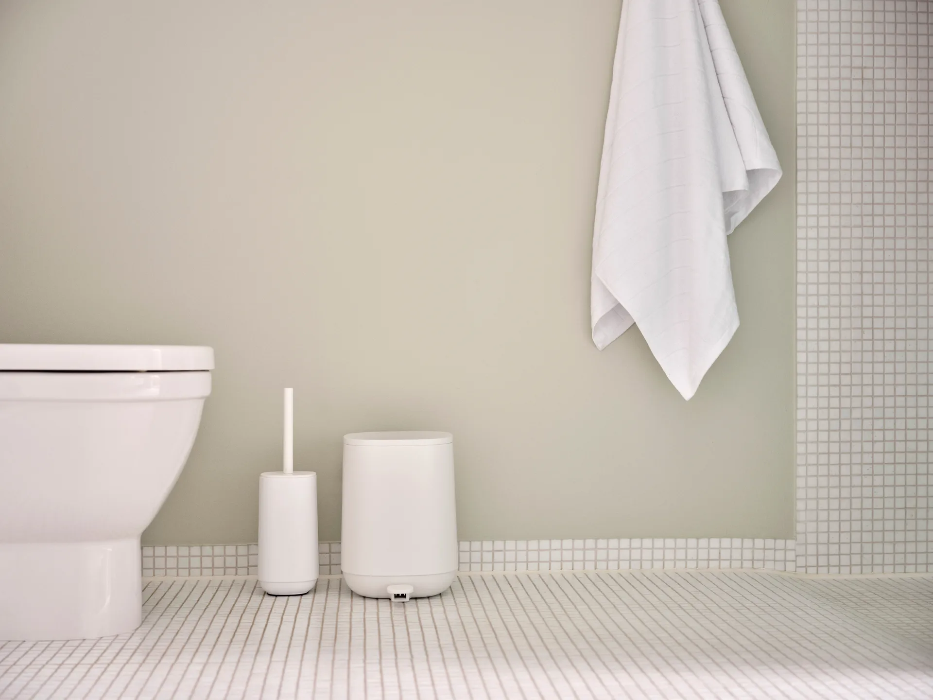 Time トイレブラシ 36 cm, White Zone Denmark | ゾーン デンマーク