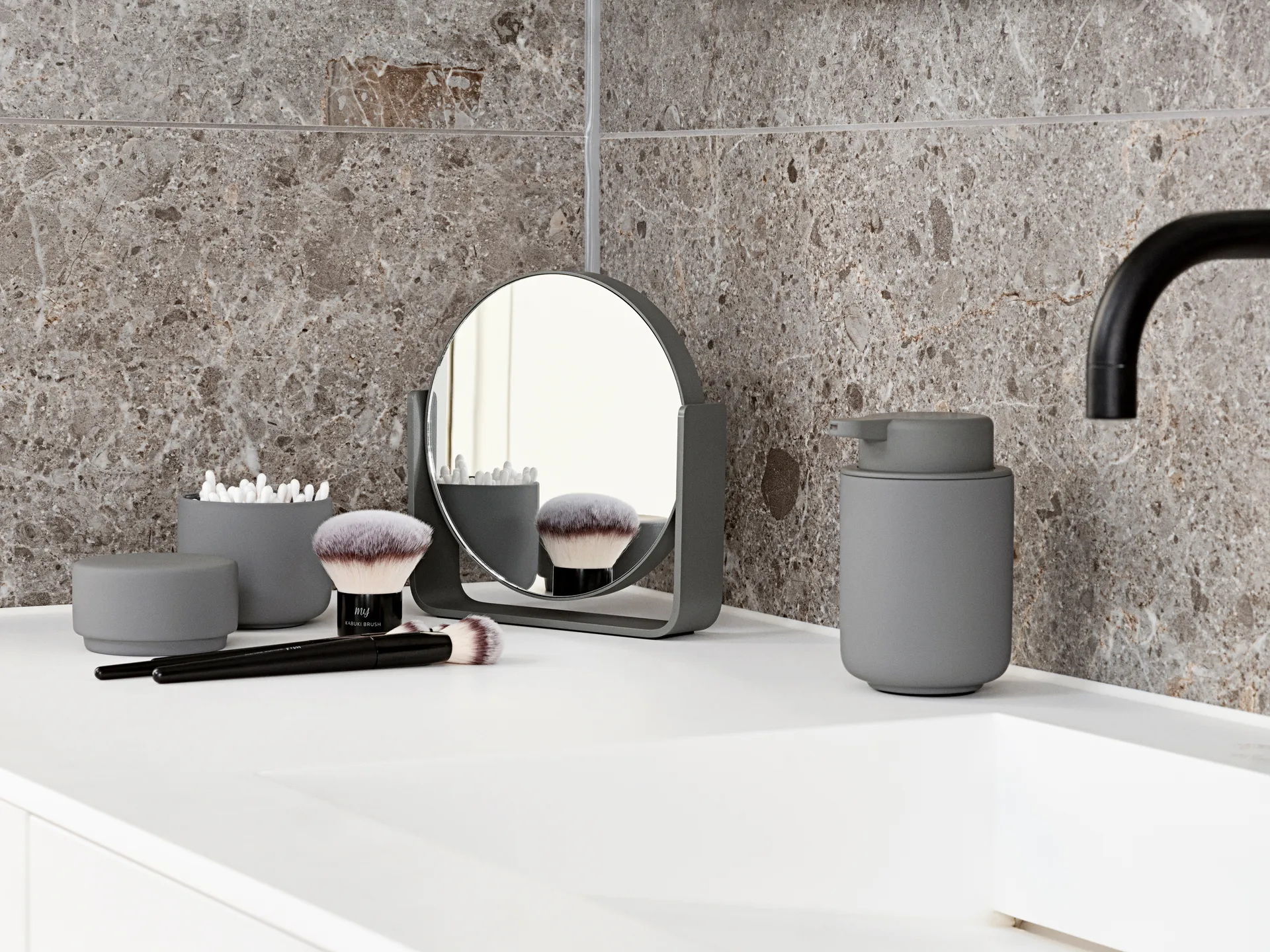 Ume テーブルミラー 5倍拡大鏡 19x19.5 cm, Grey Zone Denmark | ゾーン デンマーク