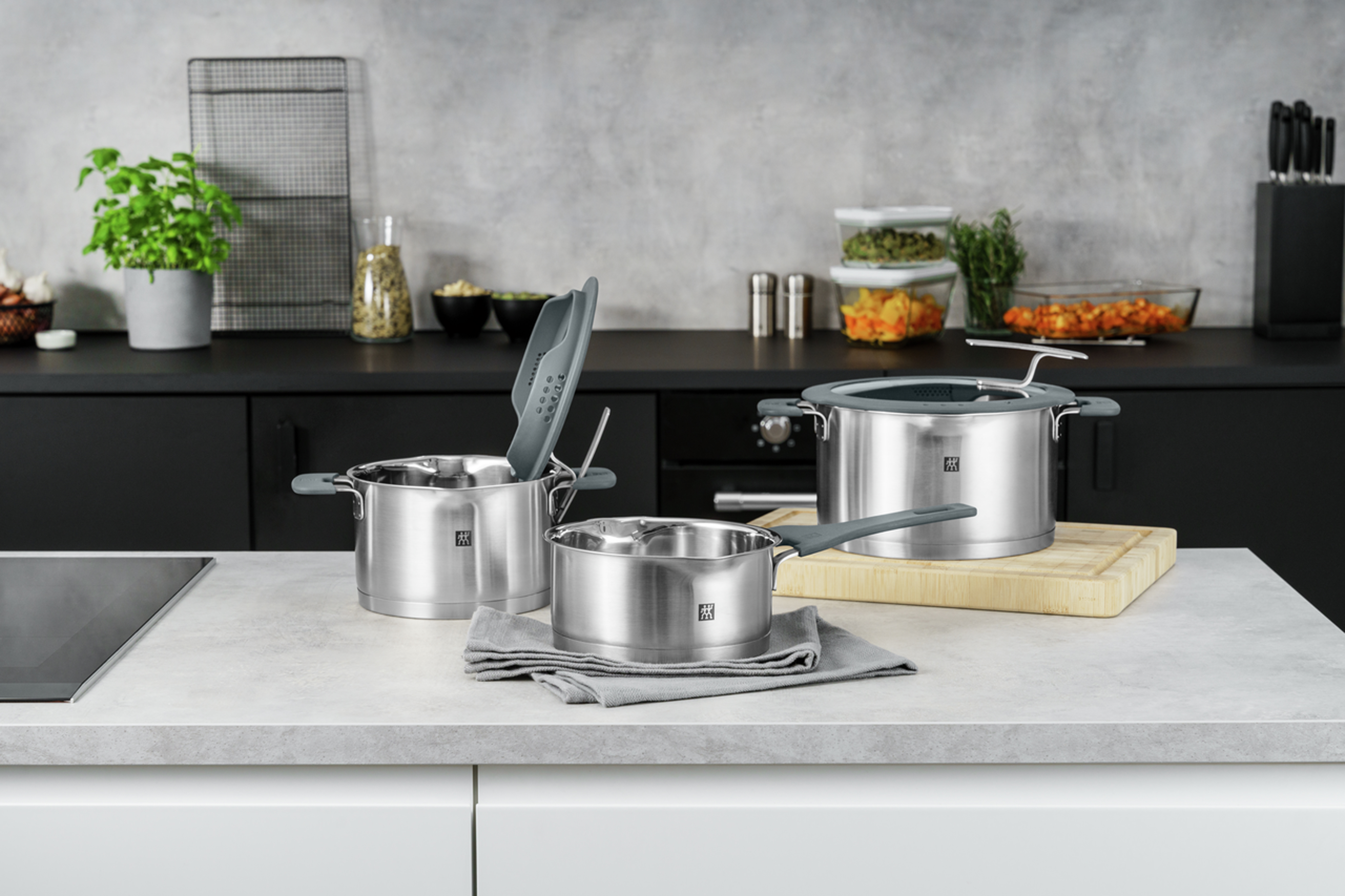 Zwilling | ツヴィリング からのZwilling Simplify ソースパン