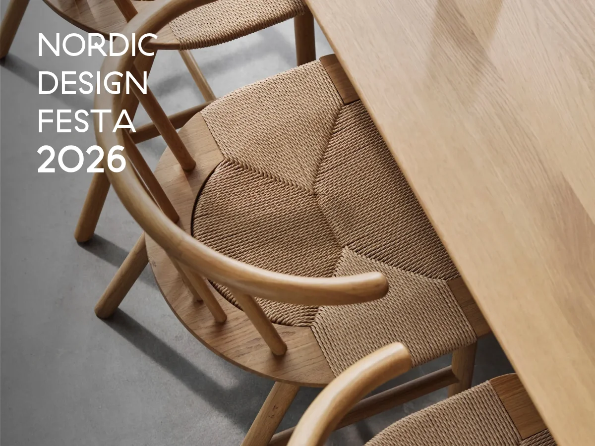 木製テーブルと編み込みの座面を持つ椅子、テキストNORDIC DESIGN FESTA 2026。